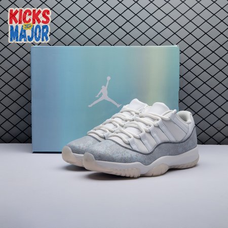Air Jordan 11 Low "Year of the Snake" HQ7000-001 Unisex