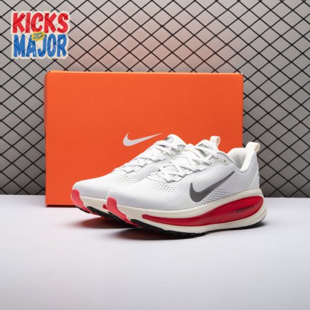 Nike Vomero 18 Platinum Tint Siren Red Light Smoke Grey Metallic Pewter HM6803-001 Unisex