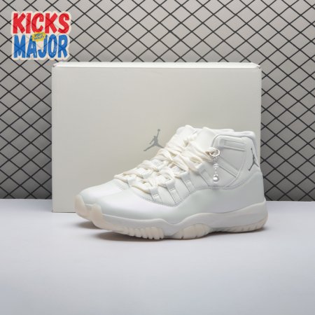 Jordan 11 Retro Pearl Unisex